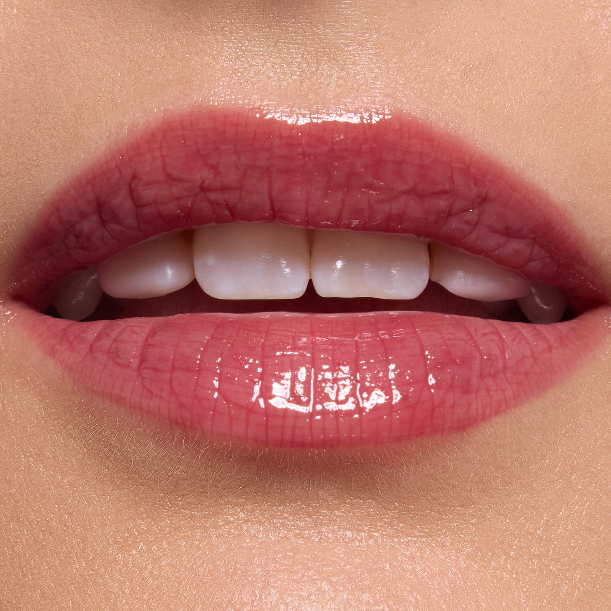 Ultra Glossy Lip - Image 3