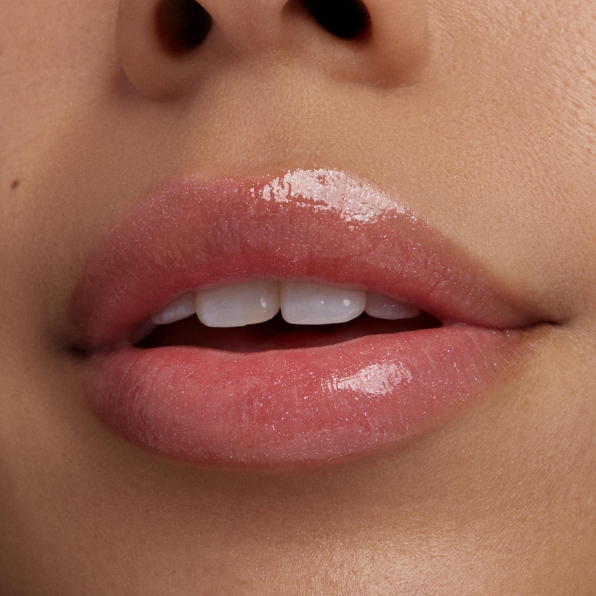 Ultra Glossy Lip - Image 3
