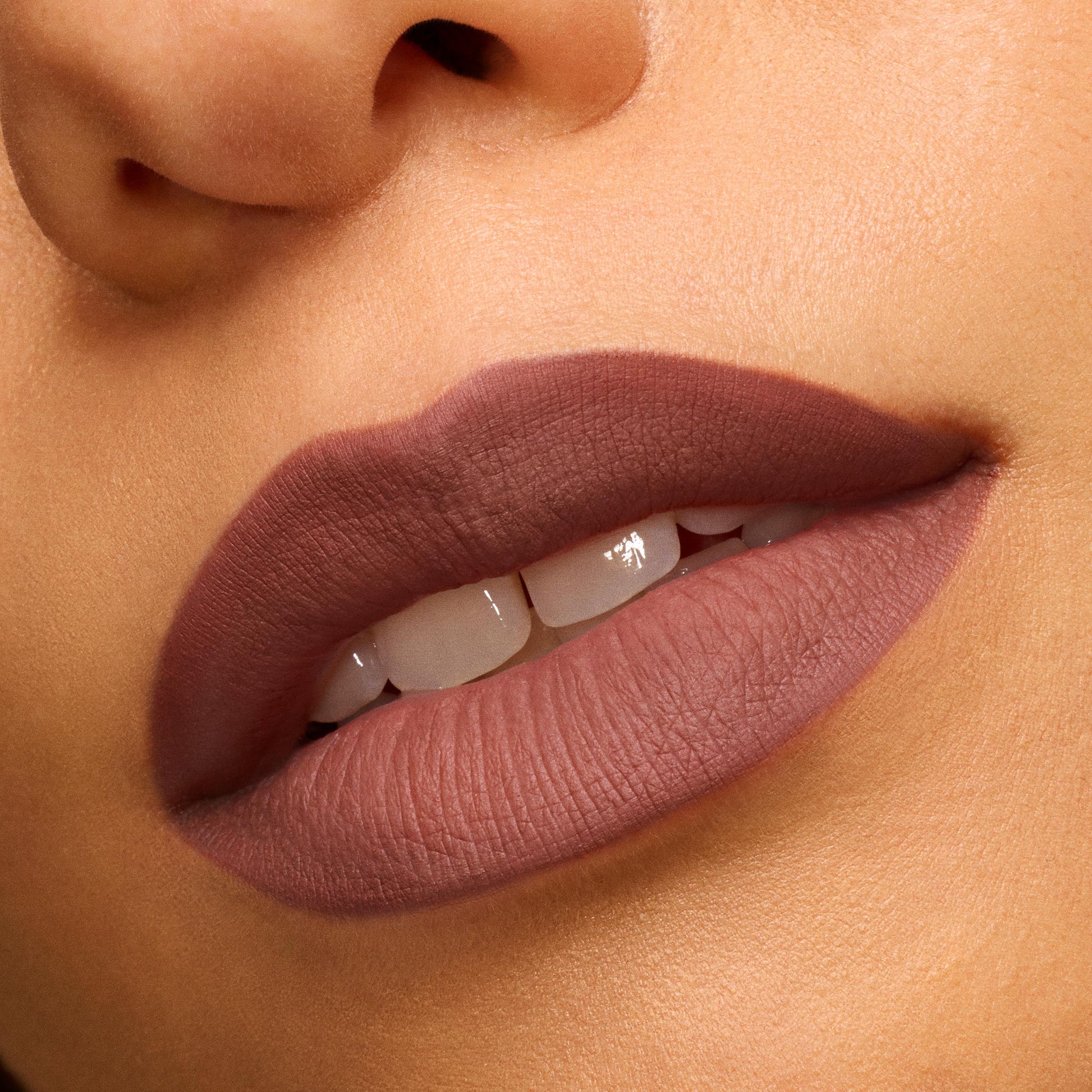 Power Pout Lipstick - Image 4