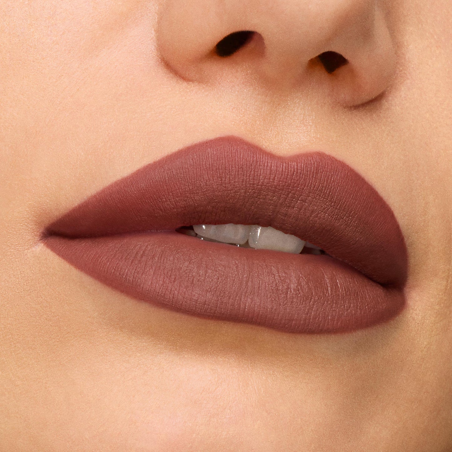 Power Pout Lipstick - Image 3