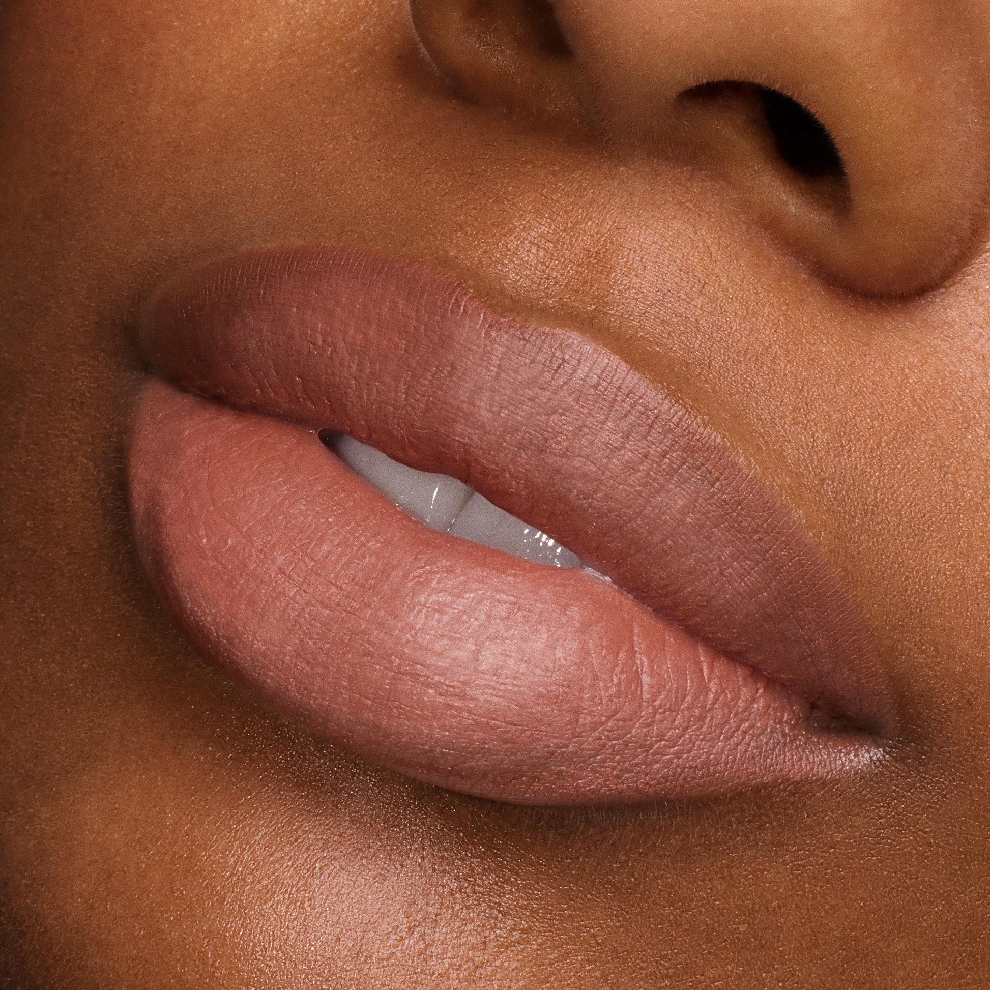Power Pout Lipstick - Image 5