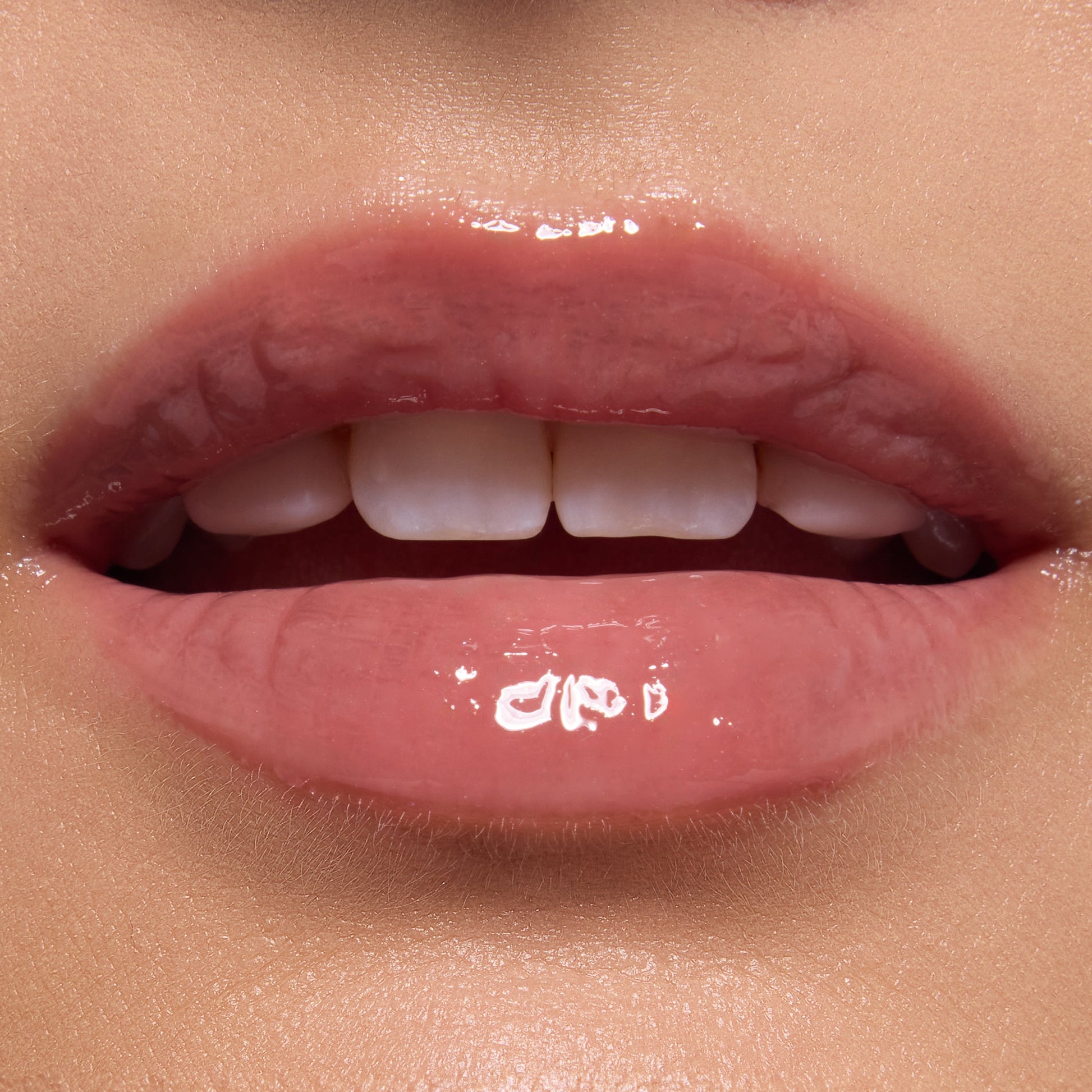 Ultra Glossy Lip - Image 3