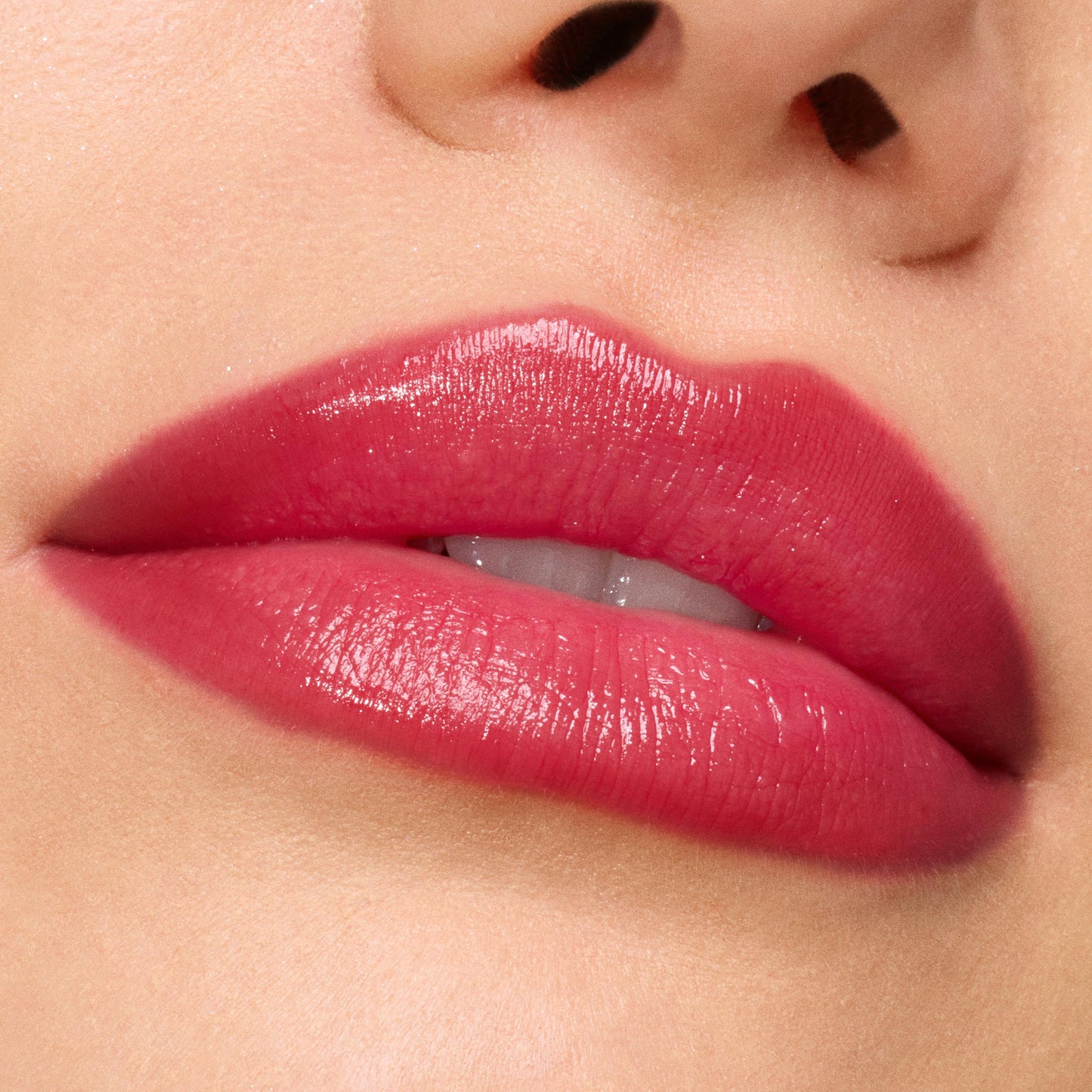 So Juicy Plumping Gloss Balm with Peptides - Image 5
