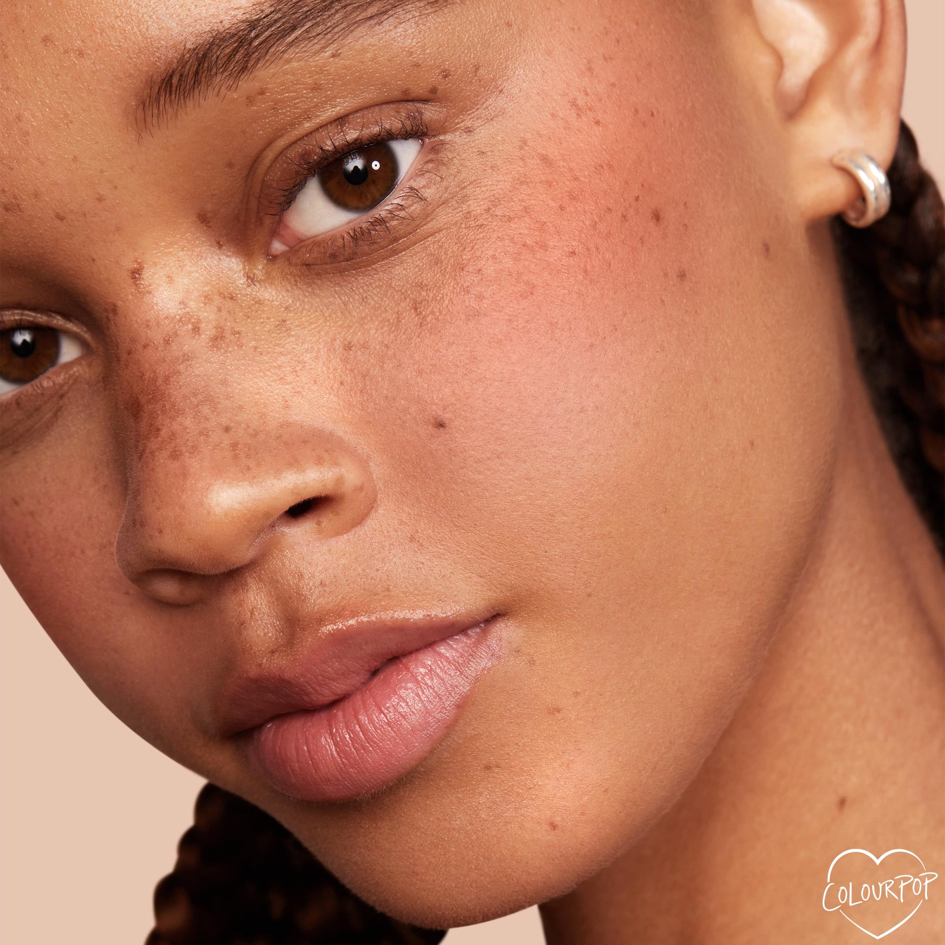 Pretty Fresh Tinted Moisturizer - Image 6
