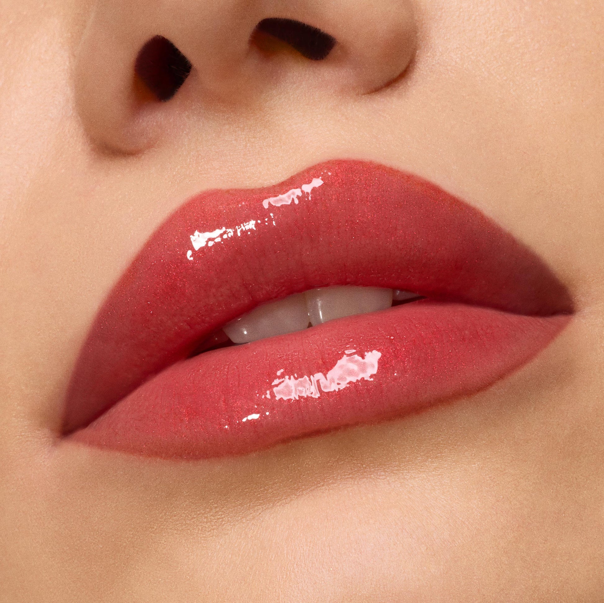 Ultra Glossy Lip - Image 3