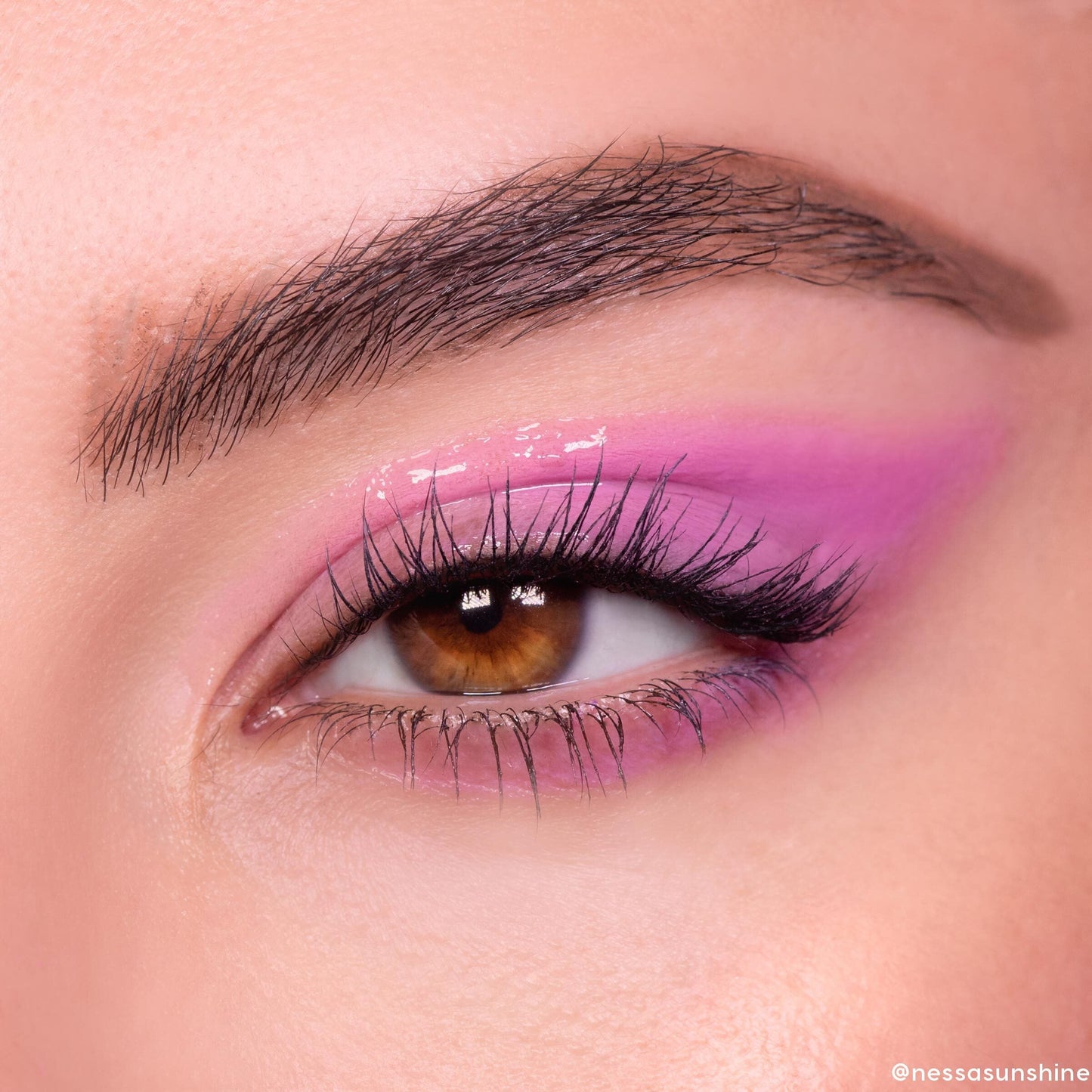 Face & Eye Gloss - Image 2