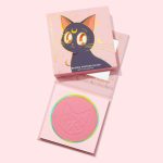 <strong class=aaaaa>From The Moon</strong><br/><span class=bbbbb>Sailor Moon Pressed Powder Blush</span><br/><b class=ccccc>Silky Powder Blush</b>