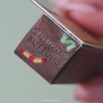 <span class=bbbbb>Gumdrop Buttons</span><br/><b class=ccccc>Moisturizing Rollerball Lip Oil</b> - Image 6