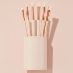 <span class=bbbbb>Brush of an Eye</span><br/><b class=ccccc>Eye Brush Set</b> - Image 4