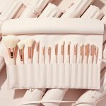 <span class=bbbbb>Ultimate Brush Roll</span><br/><b class=ccccc>Makeup Tools & Accessories</b>