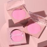 <strong class=aaaaa>Flamingo</strong><br/><span class=bbbbb>Pressed Powder Blush</span><br/><b class=ccccc>Silky Powder Blush</b>