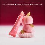 <strong class=aaaaa>Peach Mochi</strong><br/><span class=bbbbb>Fresh Kiss Glossy Balm</span><br/><b class=ccccc>Shimmer Peptide Glossy Lip Balm</b> - Image 7