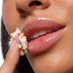 <strong class=aaaaa>Vanilla Dream</strong><br/><span class=bbbbb>Fresh Kiss Lip Scrub, Mask + Balm Set</span><br/><b class=ccccc>Vanilla Dream</b> - Image 2