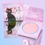 <strong class=aaaaa>Moonlight</strong><br/><span class=bbbbb>Sailor Moon Pressed Powder Highlighter</span><br/><b class=ccccc>Radiant Powder Highlighter</b>