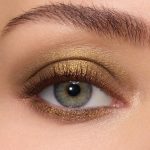 <strong class=aaaaa>We Won't Bite</strong><br/><span class=bbbbb>New Moon Super Shock Shadow</span><br/><b class=ccccc>Crème-to-Powder Eyeshadow</b> - Image 4