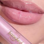 <strong class=aaaaa>Pascal</strong><br/><span class=bbbbb>Tangled Ultra Glossy Lip</span><br/><b class=ccccc>Hydrating Lip Gloss</b> - Image 7